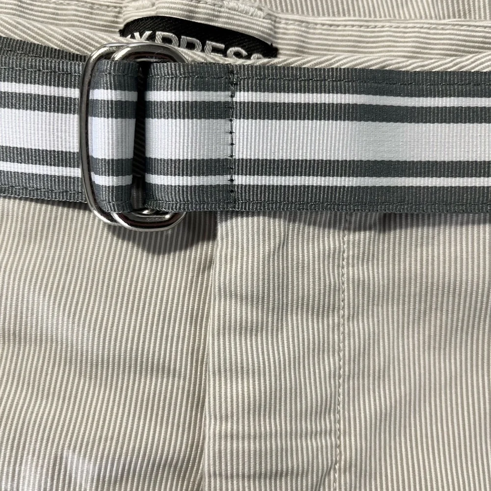 Express Slim Fit Pinstripe Shorts with Belt Hits at the Knee sz 36 Mens New